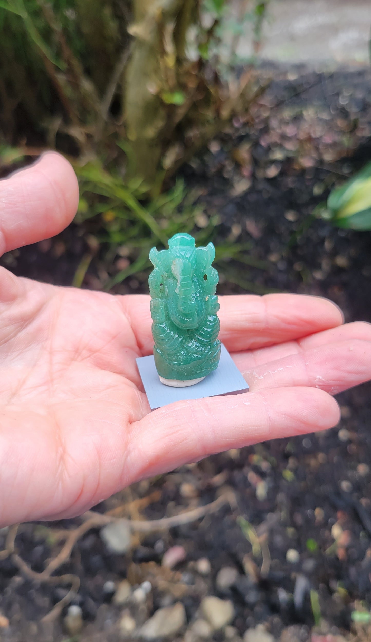 Aventurine Ganesh Minature, Carved in India