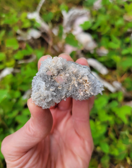 Quartz and Rhodochrosite from China