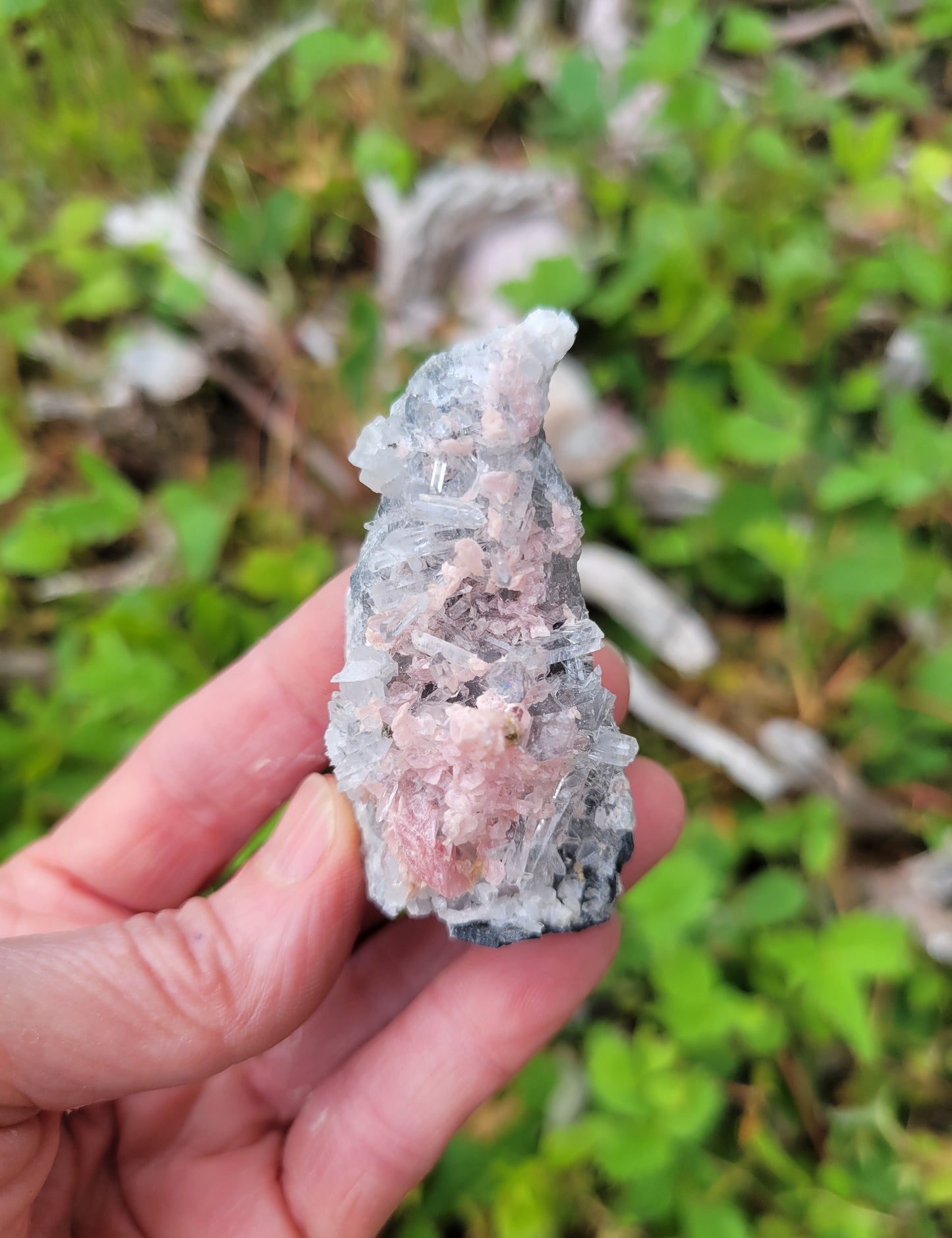 Quartz and Rhodochrosite from China