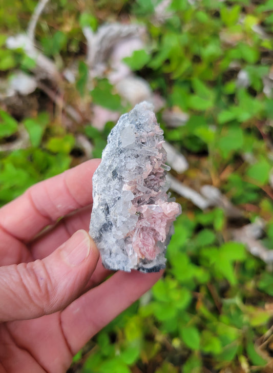 Quartz and Rhodochrosite from China