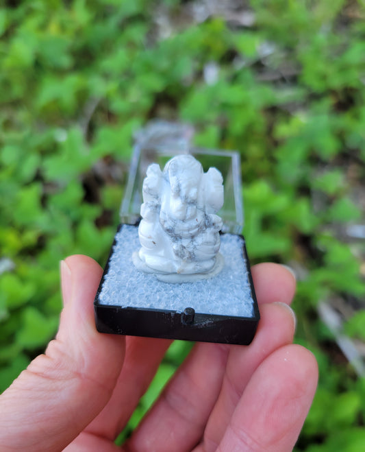 Howlite Ganesh Carving from India