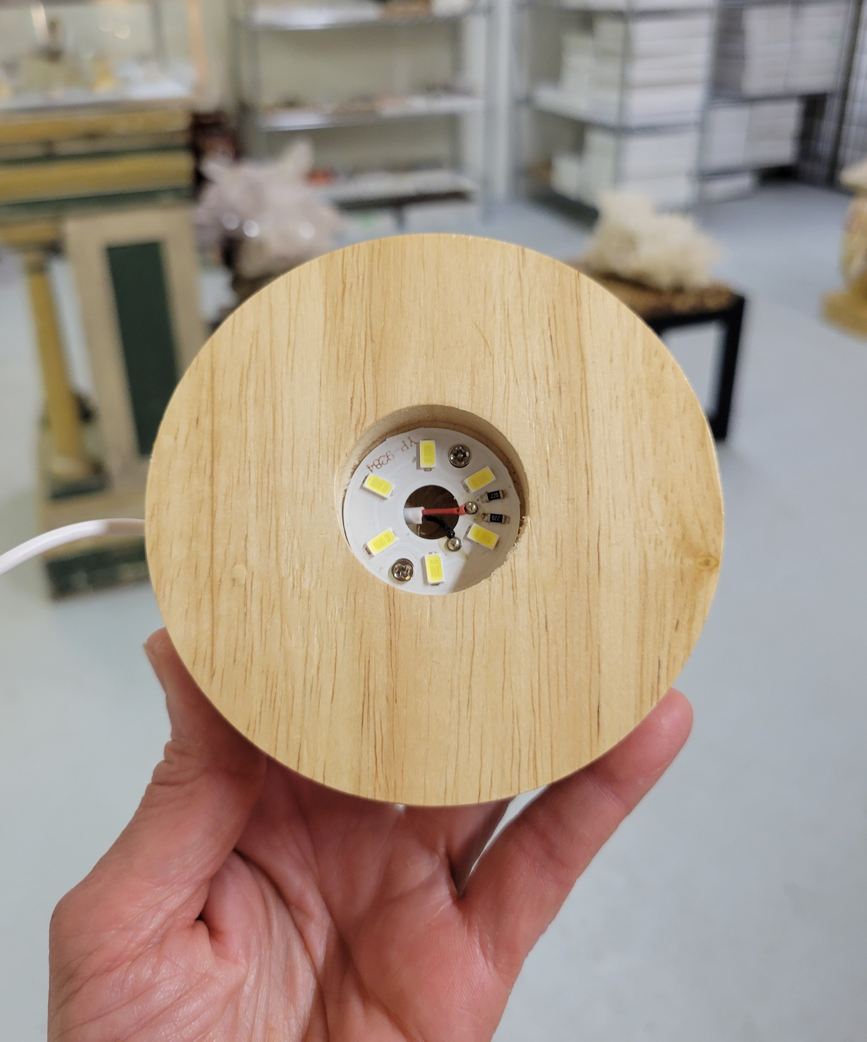 Light Base, Large – Lavish Earth